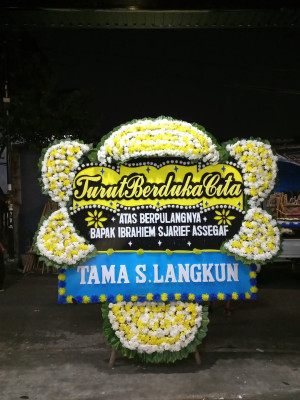 Papan Bunga Duka di Palasari Hilir